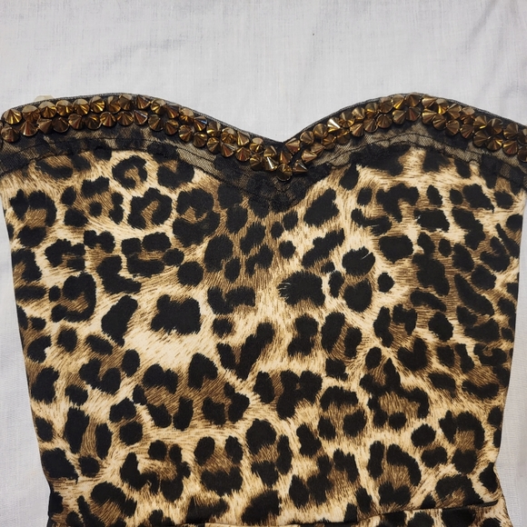 Animal print crop top Charlotte Russe size small - Picture 7 of 9